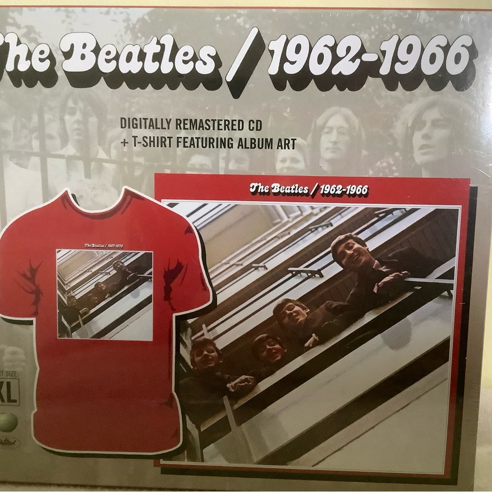 The Beatles Red Album 1962-1966 2CD -TShirt W/Album Art XL